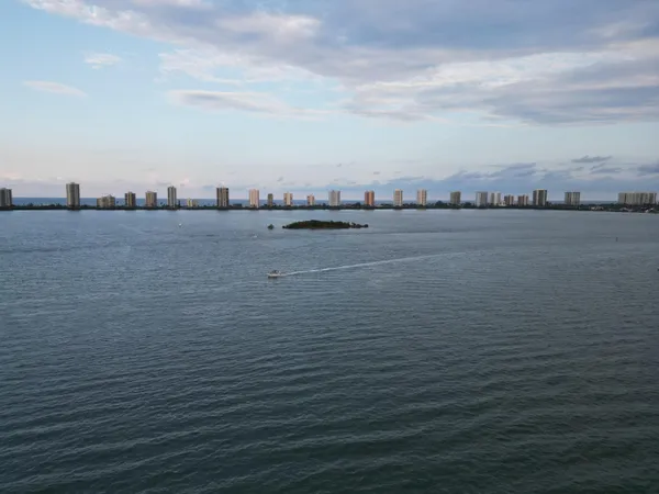 $149,900 | 101 Doolen Court, Unit 305, North Palm Beach, FL 33408