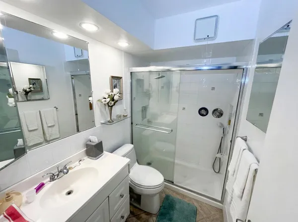 $149,900 | 101 Doolen Court, Unit 305, North Palm Beach, FL 33408