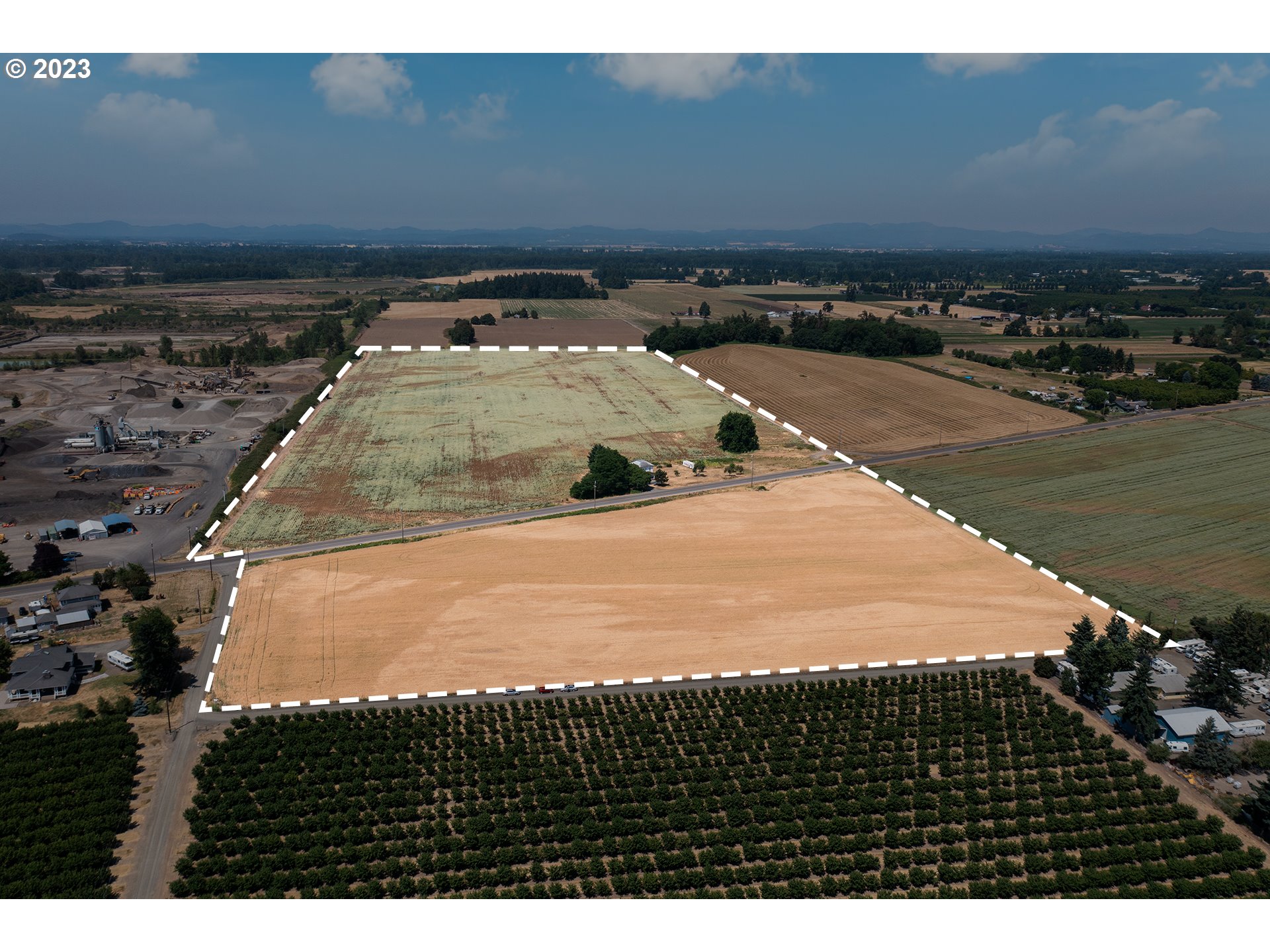 90611 Coburg Road Eugene, OR 97408 - Photo 2 of 16