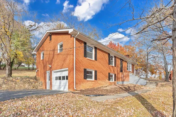 $324,950 | 222 Maple Drive, Blue Ridge, VA 24064