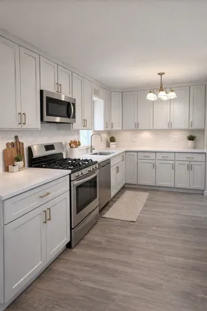 $308,000 | 105 Pearl Avenue, Willow Springs, IL 60480