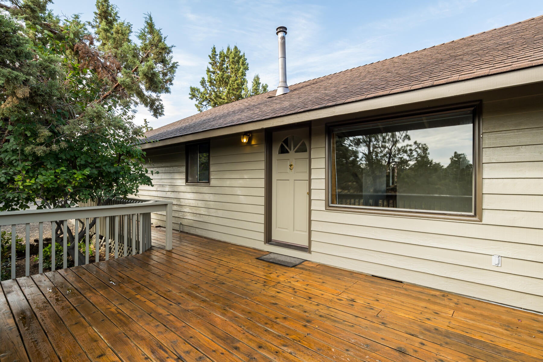 64499 McGrath Road Bend, OR 97701 - Photo 4 of 41 JH5_1924