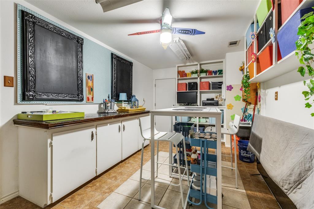 10615 Old Seagoville Road Dallas, TX 75217 - Photo 14 of 33 a kitchen with lots of counter top space