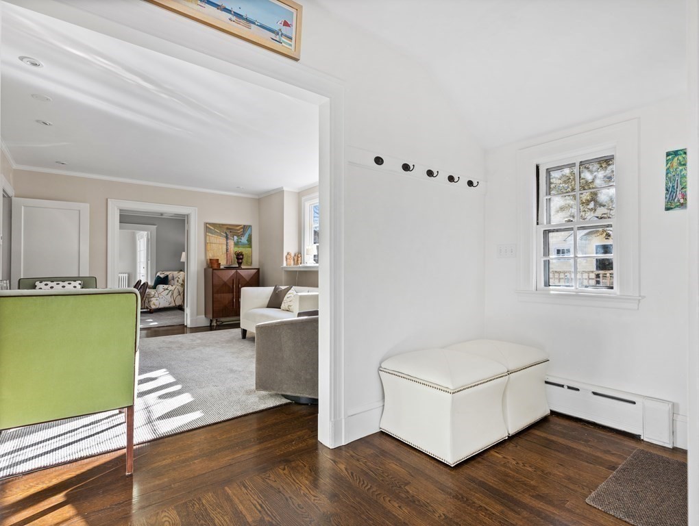 131 Grove Street Wellesley, MA 02482 - Photo 8 of 33 Gallery Image 8