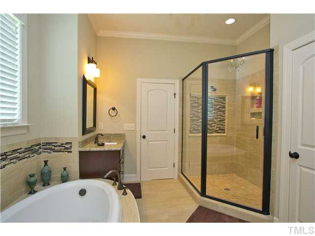 7628 Pinecrest Road Raleigh, NC 27613 - Photo 21 of 25 Master Bath/Spa