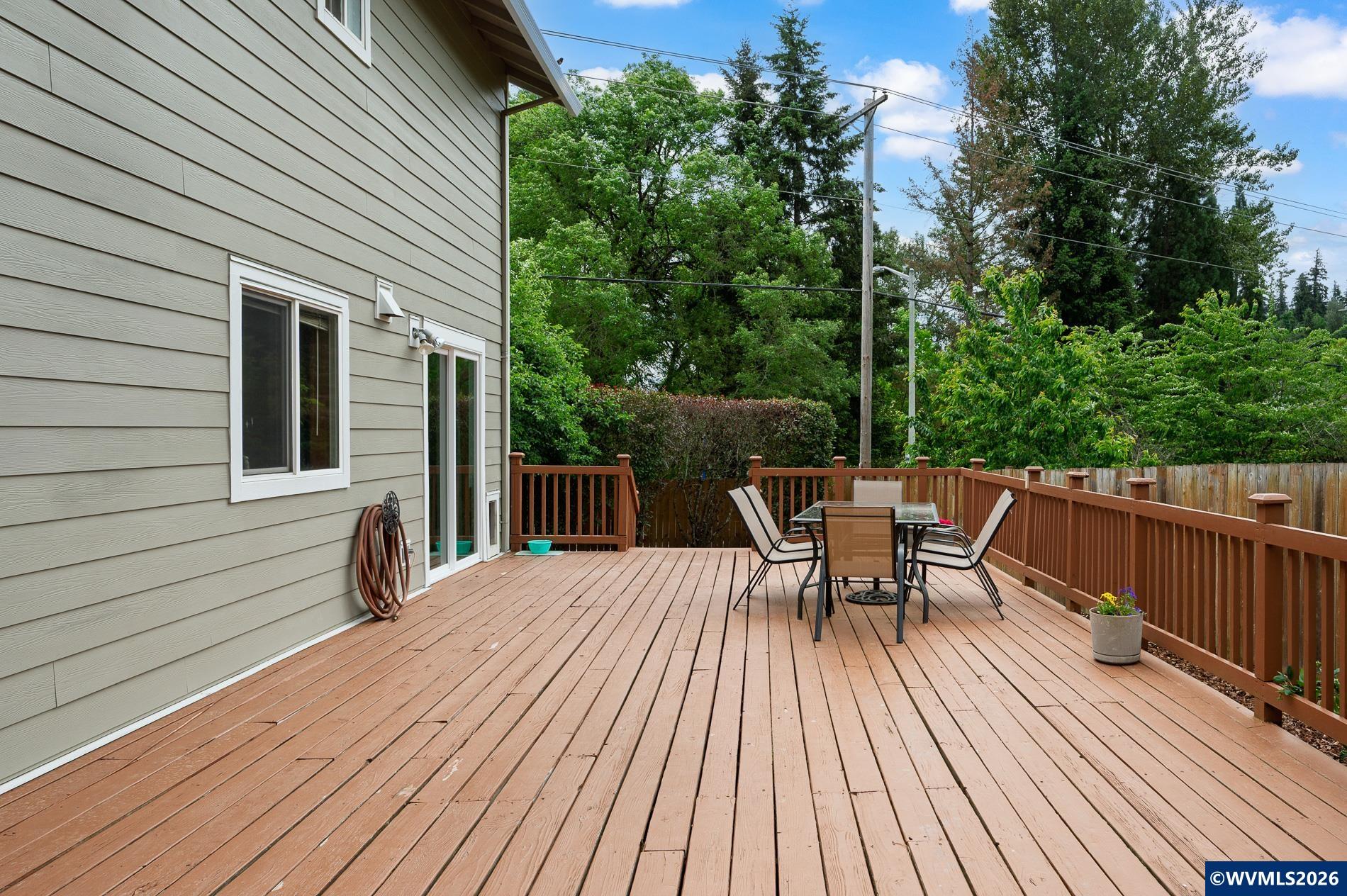11240 Southeast Cranberry Loop Clackamas, OR 97015 - Photo 36 of 49