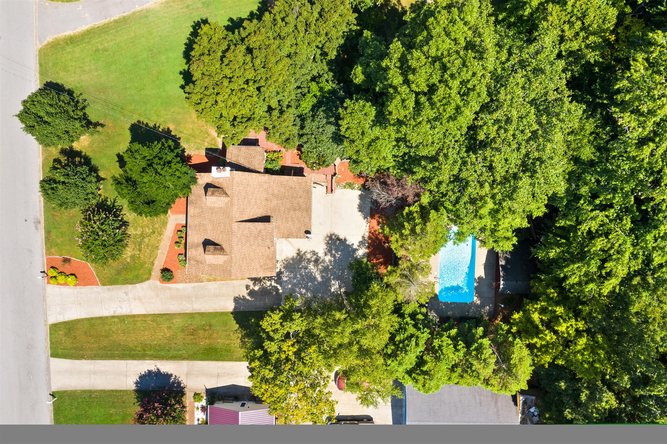 1303 Sun Valley Road Clarksville, TN 37040 - Photo 3 of 29 Gallery Image 3