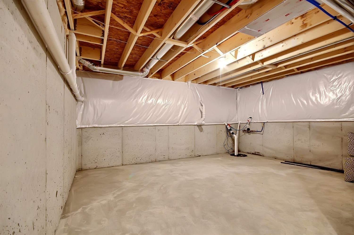 5740 Burr Rdg Circle Crown Point, IN 46307 - Photo 25 of 26 a view of a garage