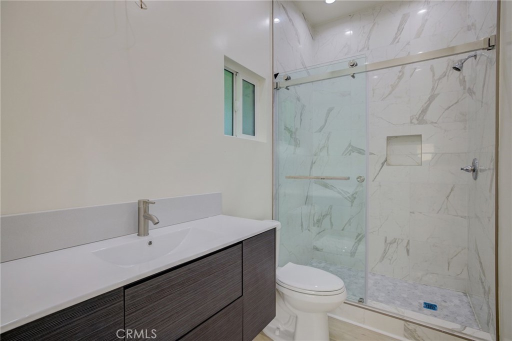 10922 Garden Grove Avenue Porter Ranch, CA 91326 - Photo 13 of 15