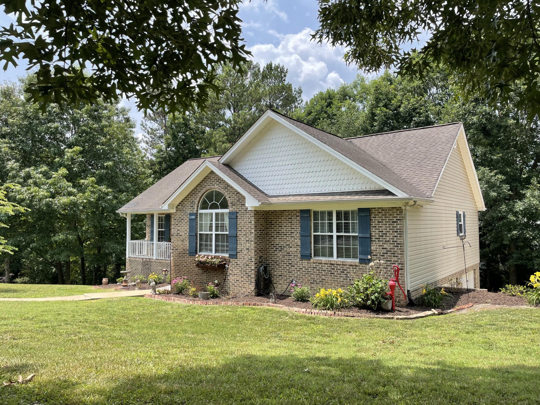 102 Golden Maple Trail Northwest Charleston, TN 37310 - Photo 2 of 32 Gallery Image 2