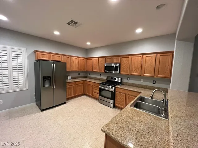 $2,350 | 2668 Dirleton Place, Henderson, NV 89044