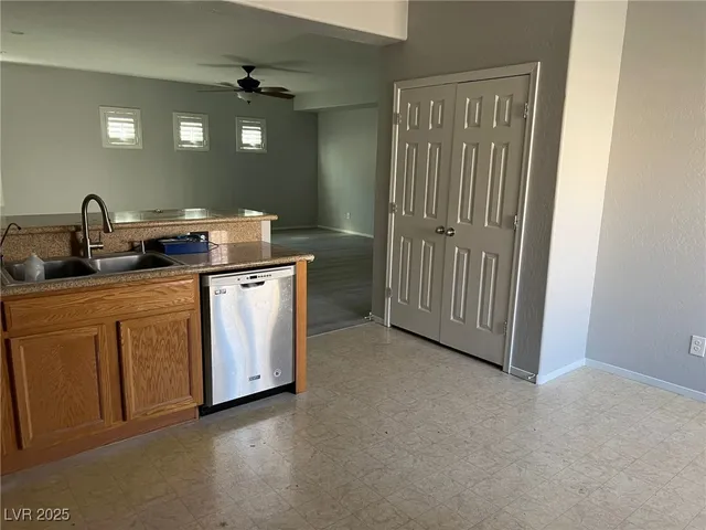 $2,350 | 2668 Dirleton Place, Henderson, NV 89044