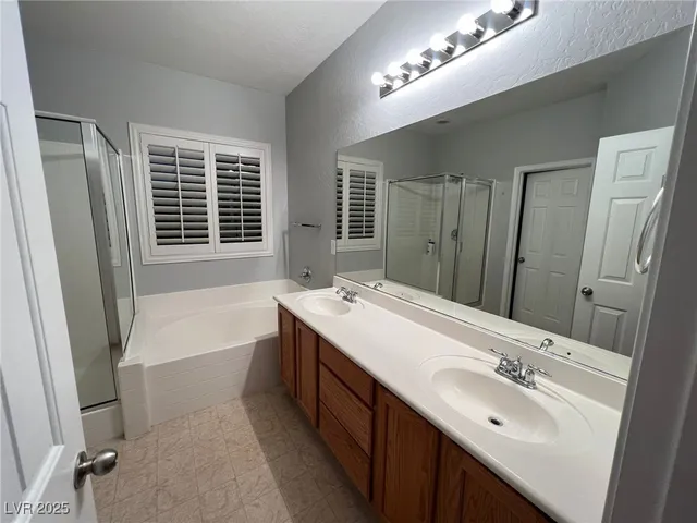 $2,350 | 2668 Dirleton Place, Henderson, NV 89044