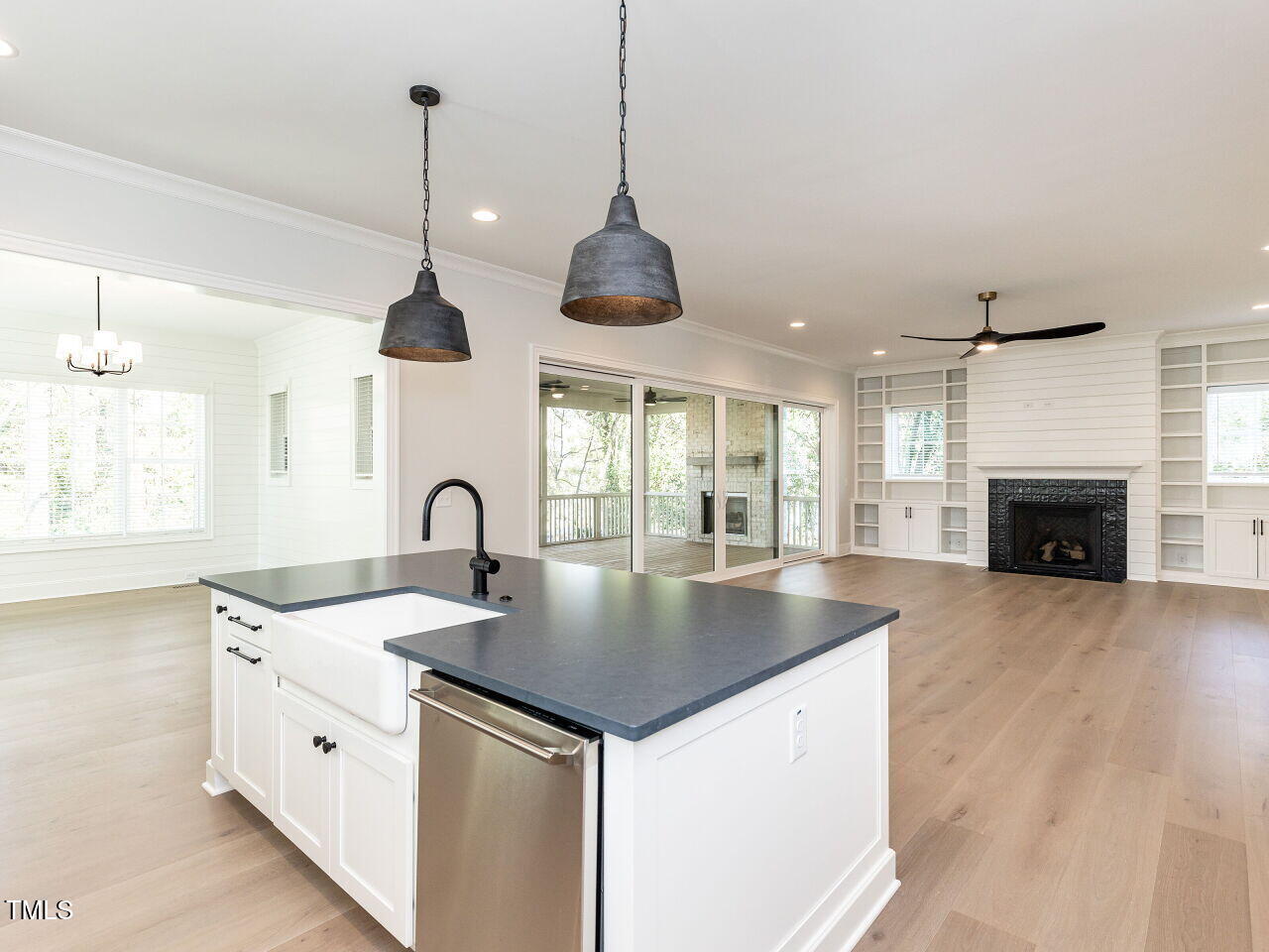 2300 Lyon Street Raleigh, NC 27608 - Photo 11 of 49 009-1280x960-open-kitchen