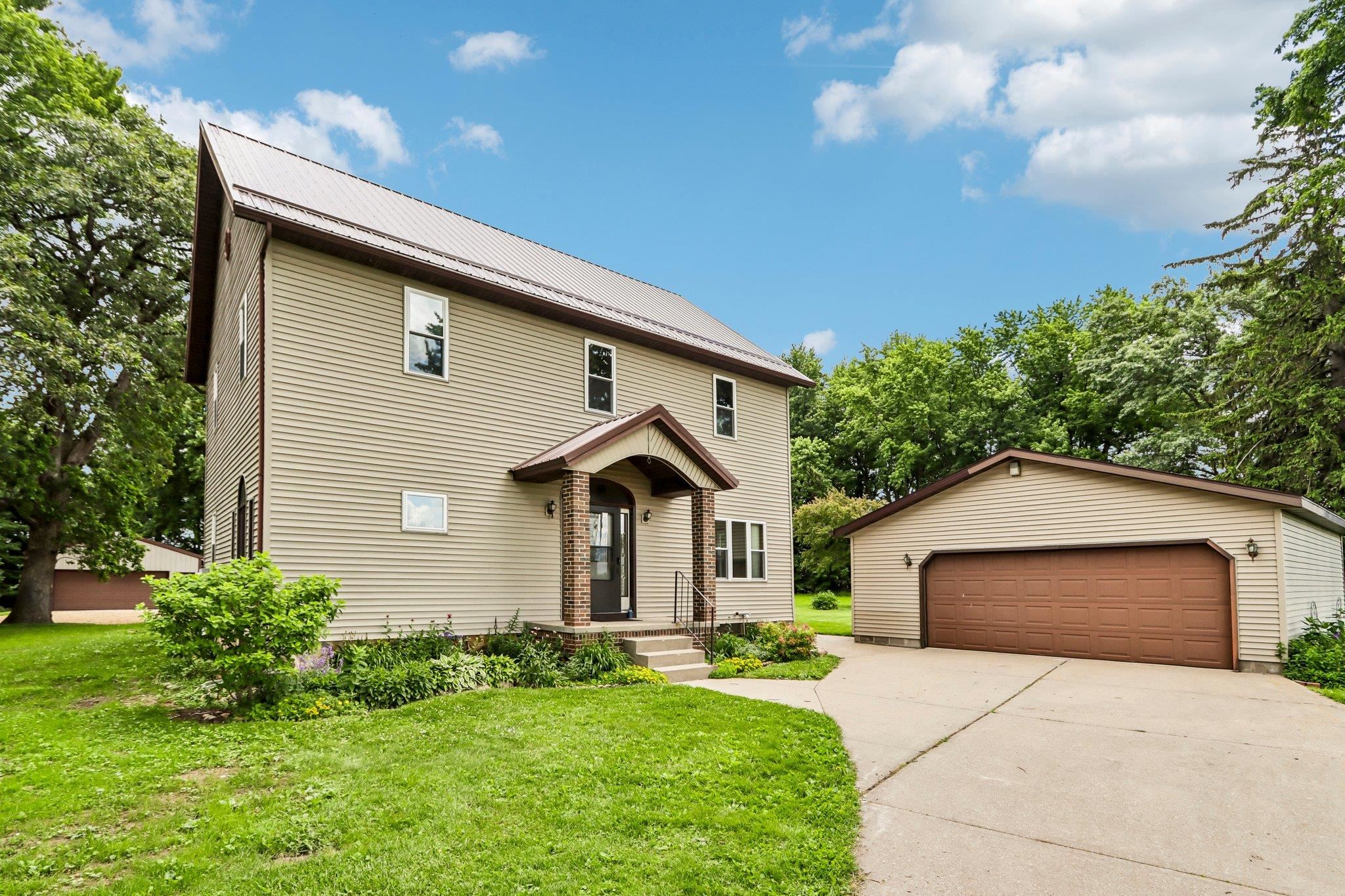 W5440 Halverson Poynette, WI 53955 - Photo 3 of 78