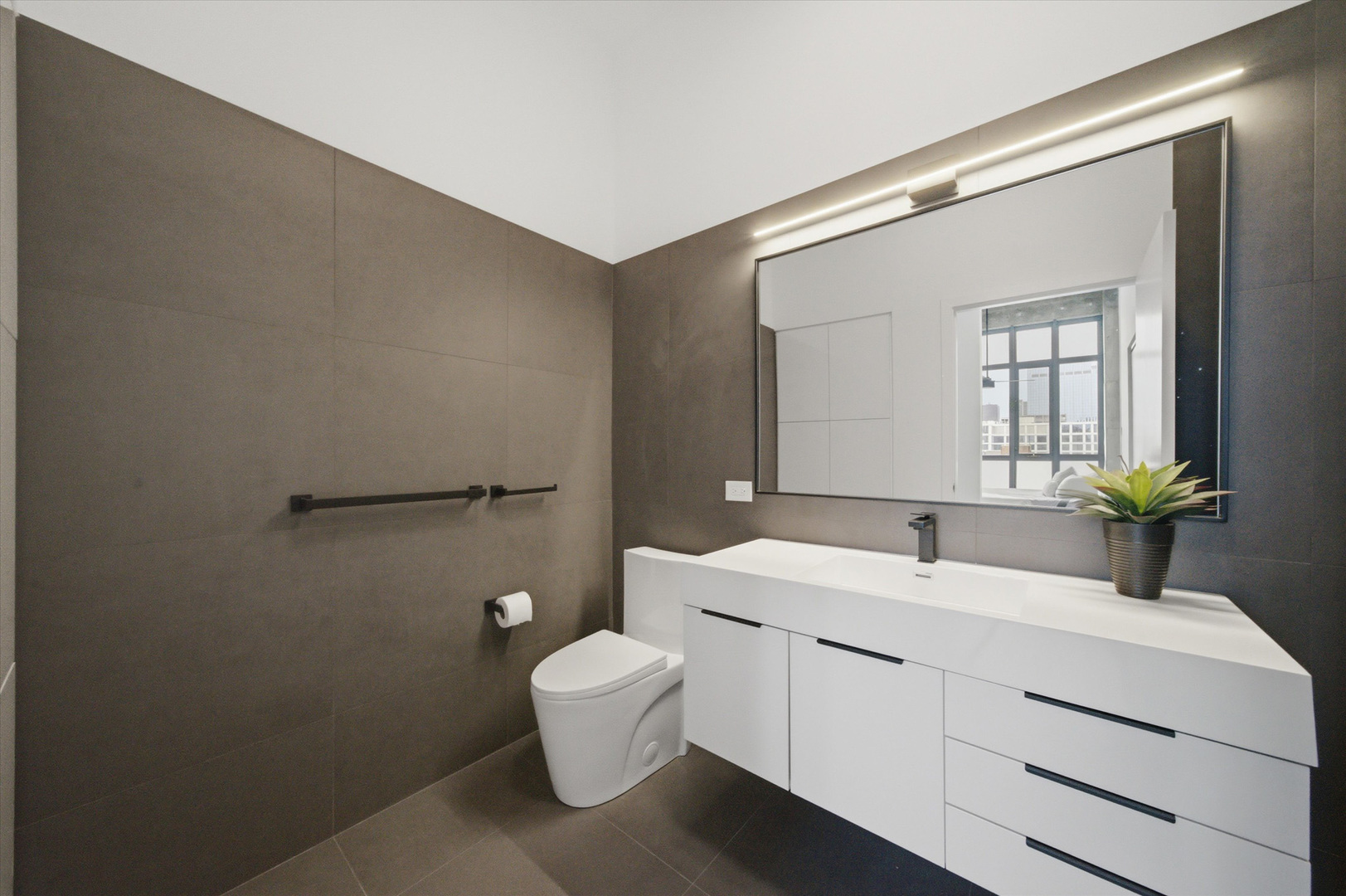 321 South Sangamon Street, Unit 908 Chicago, IL 60607 - Photo 14 of 20 Gallery Image 14