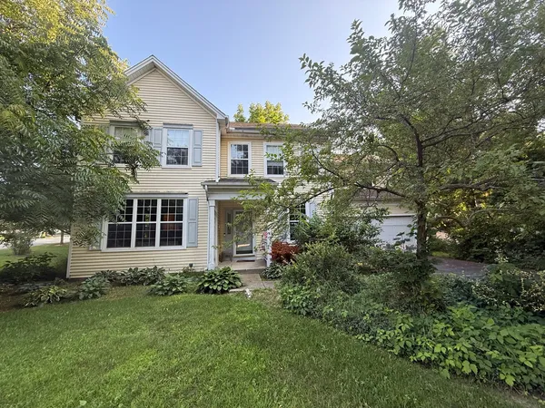 $425,000 | 3252 Victoria Lane, Waukegan, IL 60083