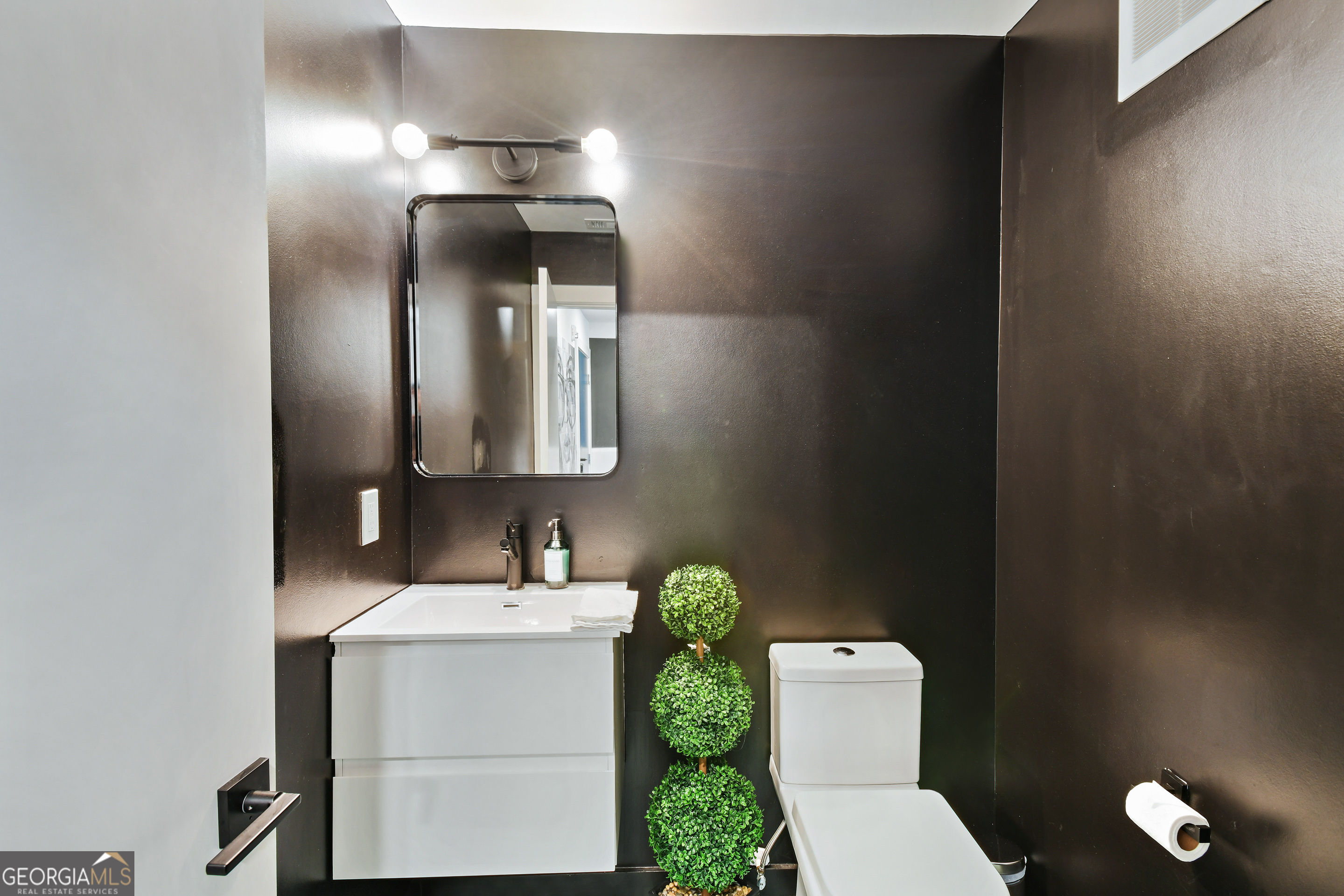 208 12th Street Northeast, Unit 304 Atlanta, GA 30309 - Photo 33 of 34