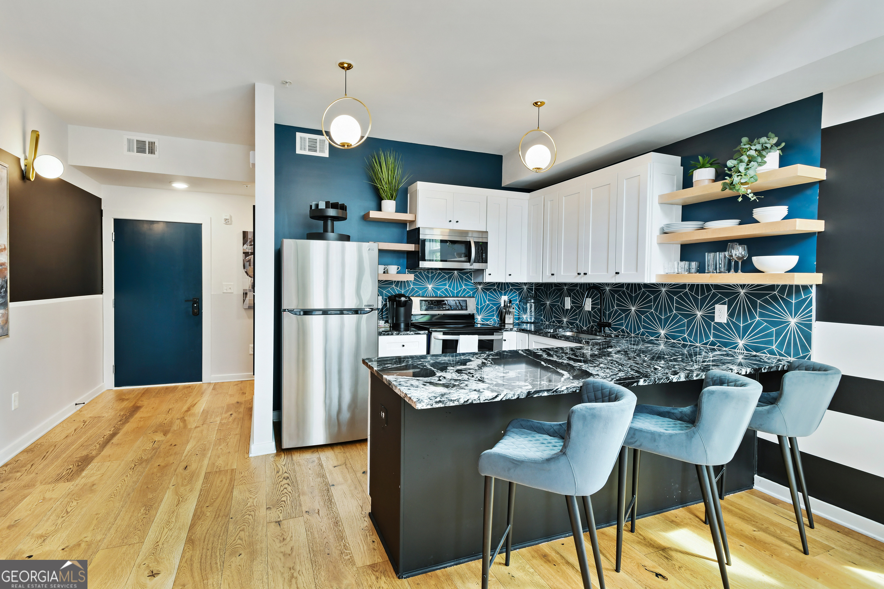 208 12th Street Northeast, Unit 304 Atlanta, GA 30309 - Photo 8 of 34