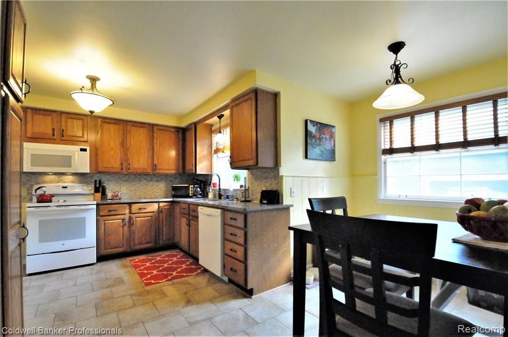 1167 Audubon Road Grosse Pointe, MI 48230 - Photo 11 of 39