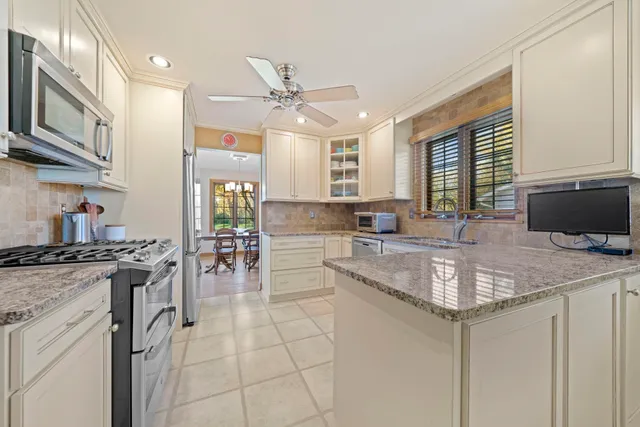 $395,000 | 6641 Thomas Parkway, Rockford, IL 61114