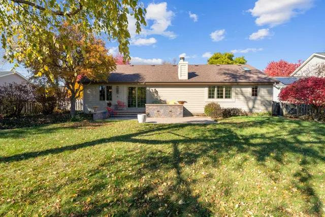 $395,000 | 6641 Thomas Parkway, Rockford, IL 61114