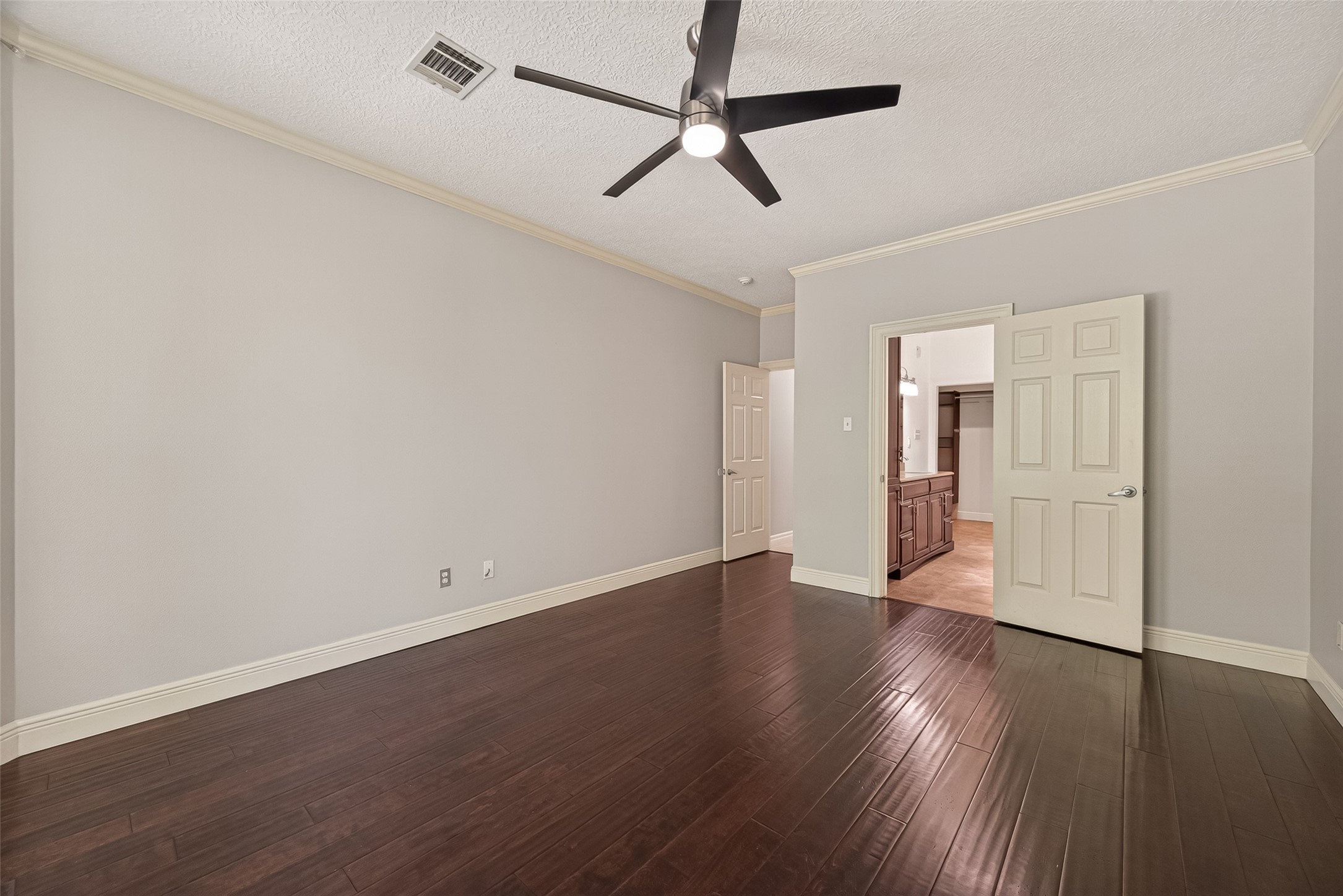 6131 Hampton Way Court Spring, TX 77389 - Photo 36 of 50 a view of empty room with wooden floor