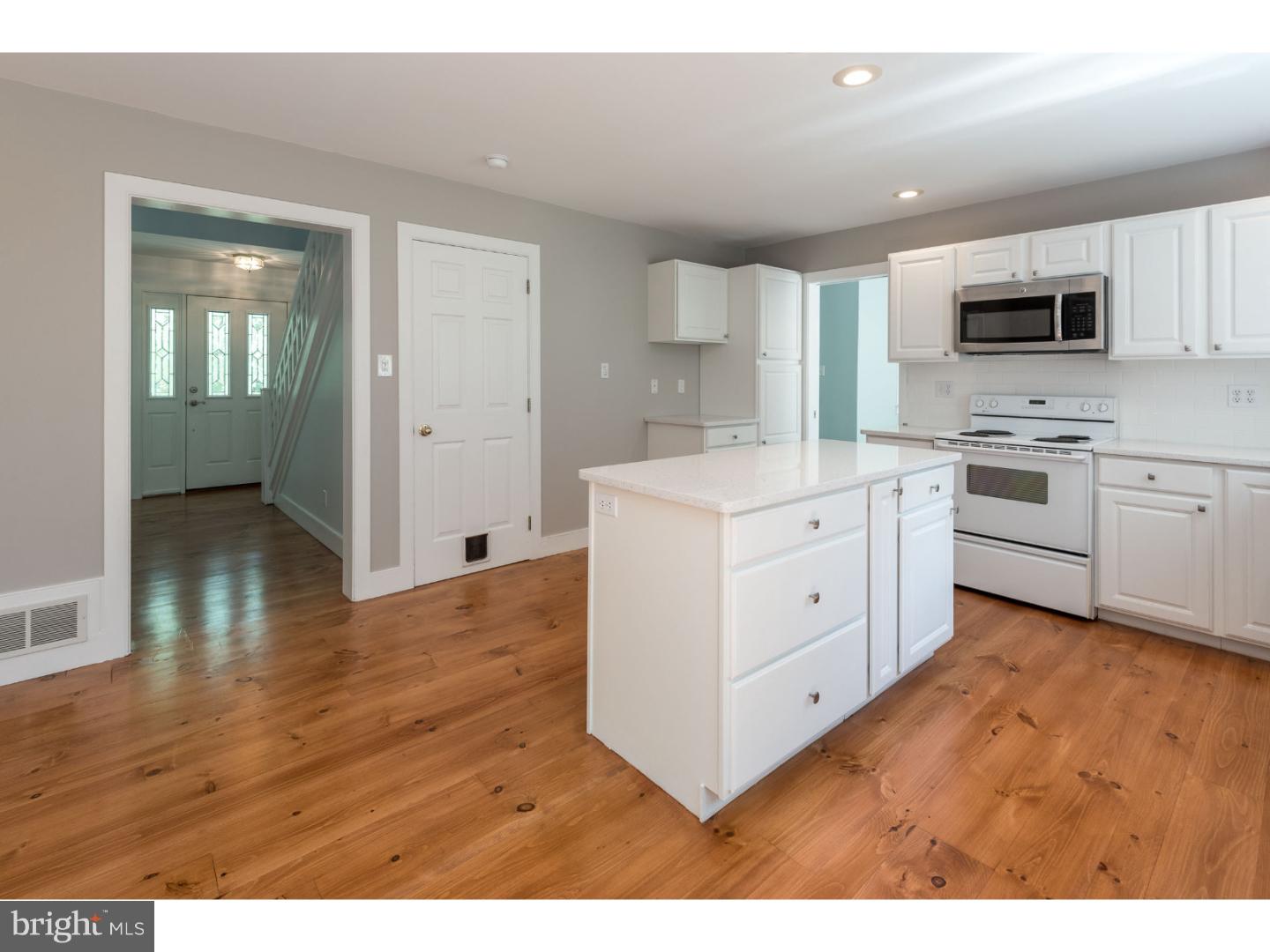 599 Reeds Road Downingtown, PA 19335 - Photo 5 of 25 Kitchen