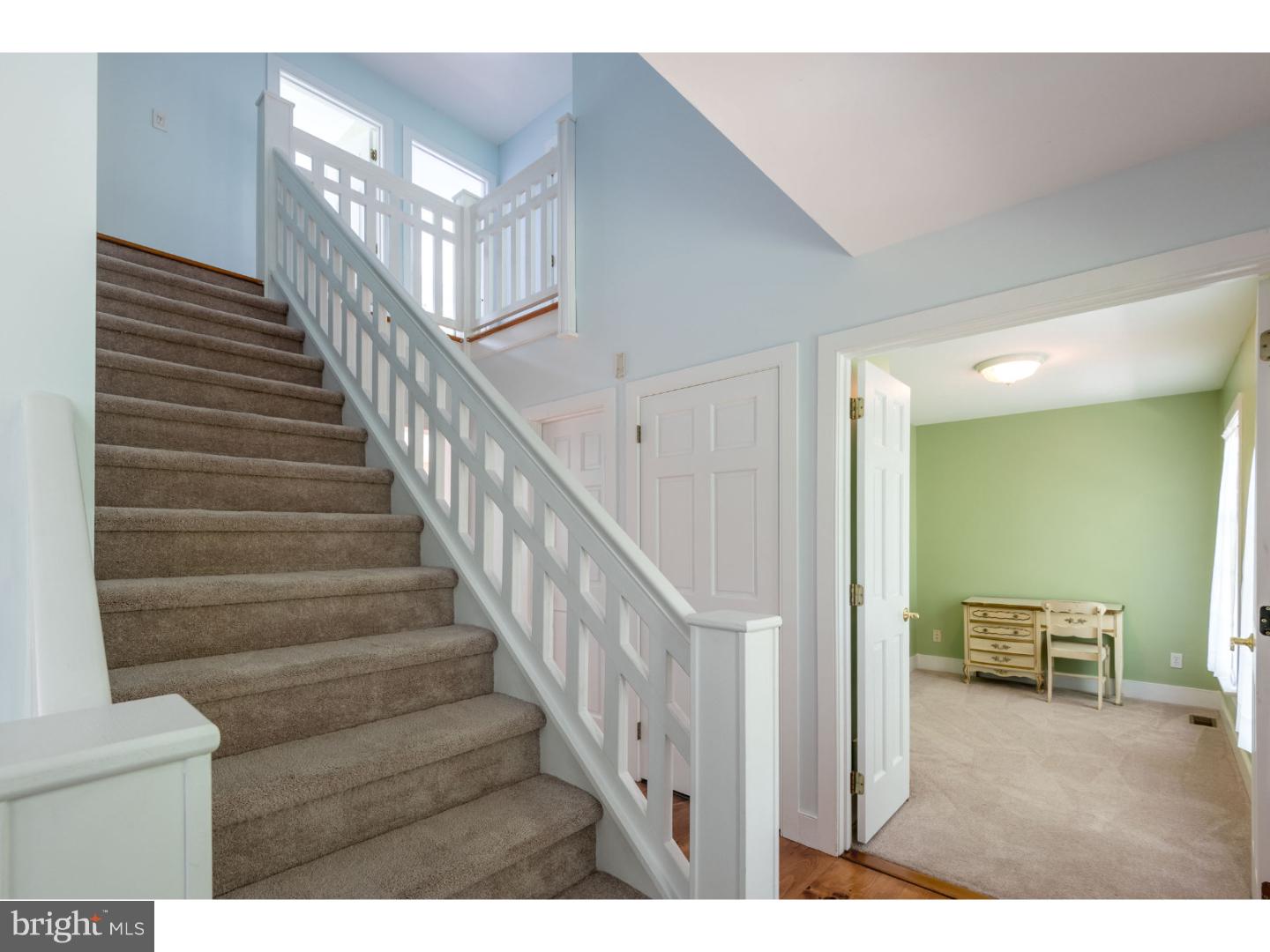 599 Reeds Road Downingtown, PA 19335 - Photo 10 of 25 Foyer