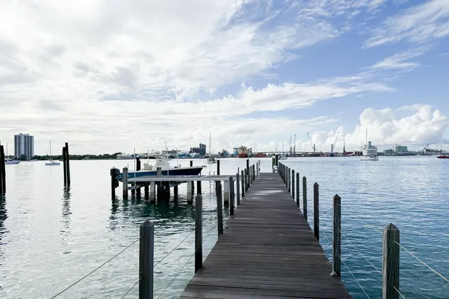 $150,000 | 1494 North Lake Way, Palm Beach, FL 33480