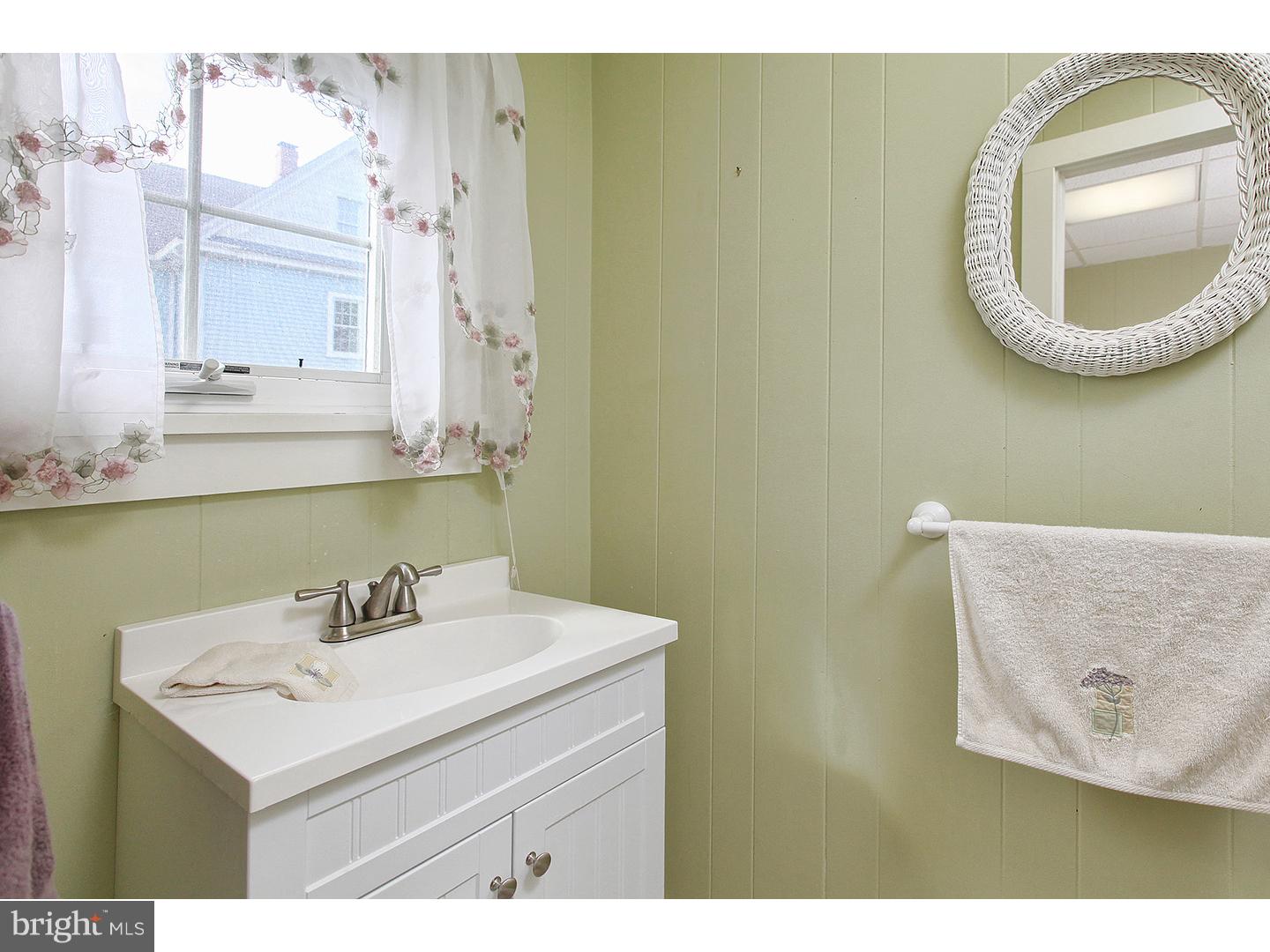 25 Dealtown Road Elmer, NJ 08318 - Photo 15 of 20 Half Bath