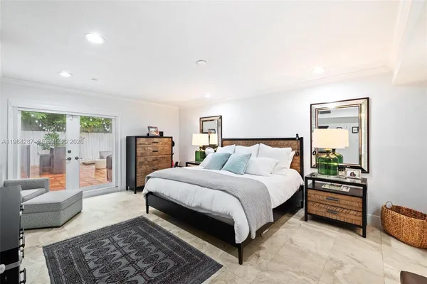 $19,500 | 200 West Mashta Drive, Key Biscayne, FL 33149