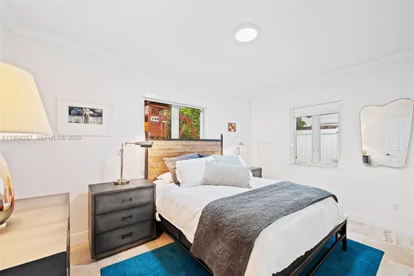 $19,500 | 200 West Mashta Drive, Key Biscayne, FL 33149