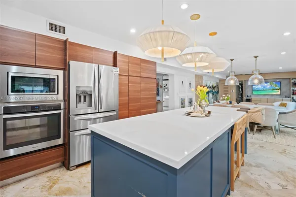 $19,500 | 200 West Mashta Drive, Key Biscayne, FL 33149