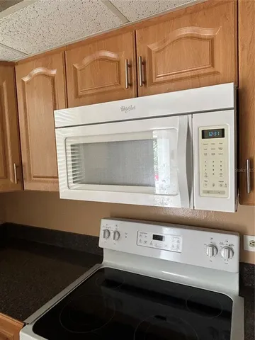 a close view of a stove