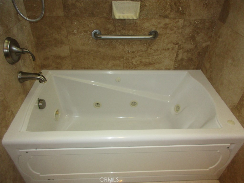 902 Basilone Drive Riverside, CA 92506 - Photo 18 of 36 Gallery Image 18