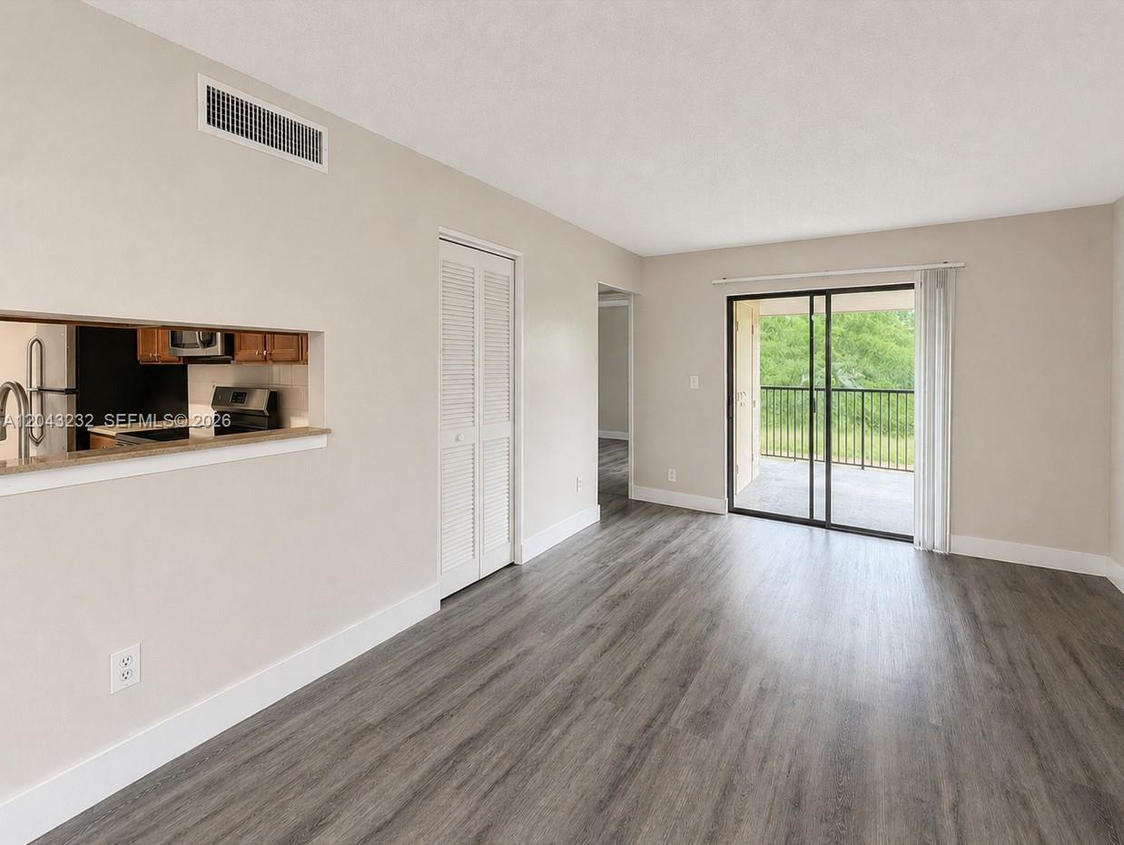 3400 Foxcroft Road, Unit 215 Miramar, FL 33025 - Photo 8 of 29