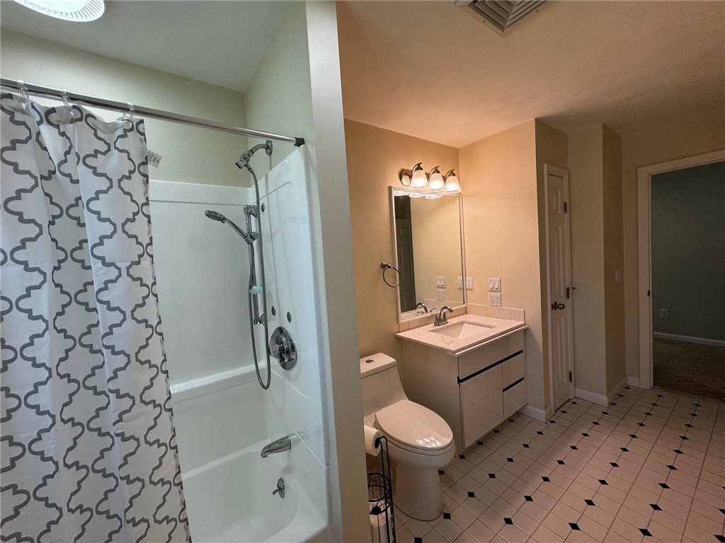 4 Wolfe Court Coventry, RI 02816 - Photo 27 of 41