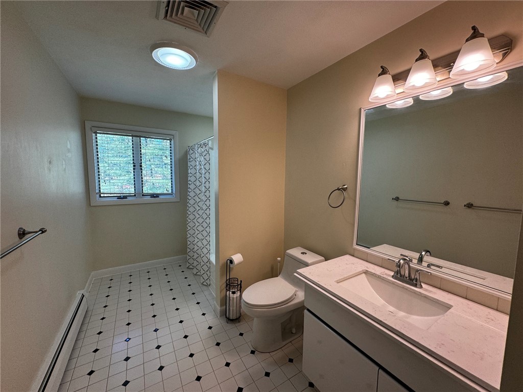 4 Wolfe Court Coventry, RI 02816 - Photo 28 of 41