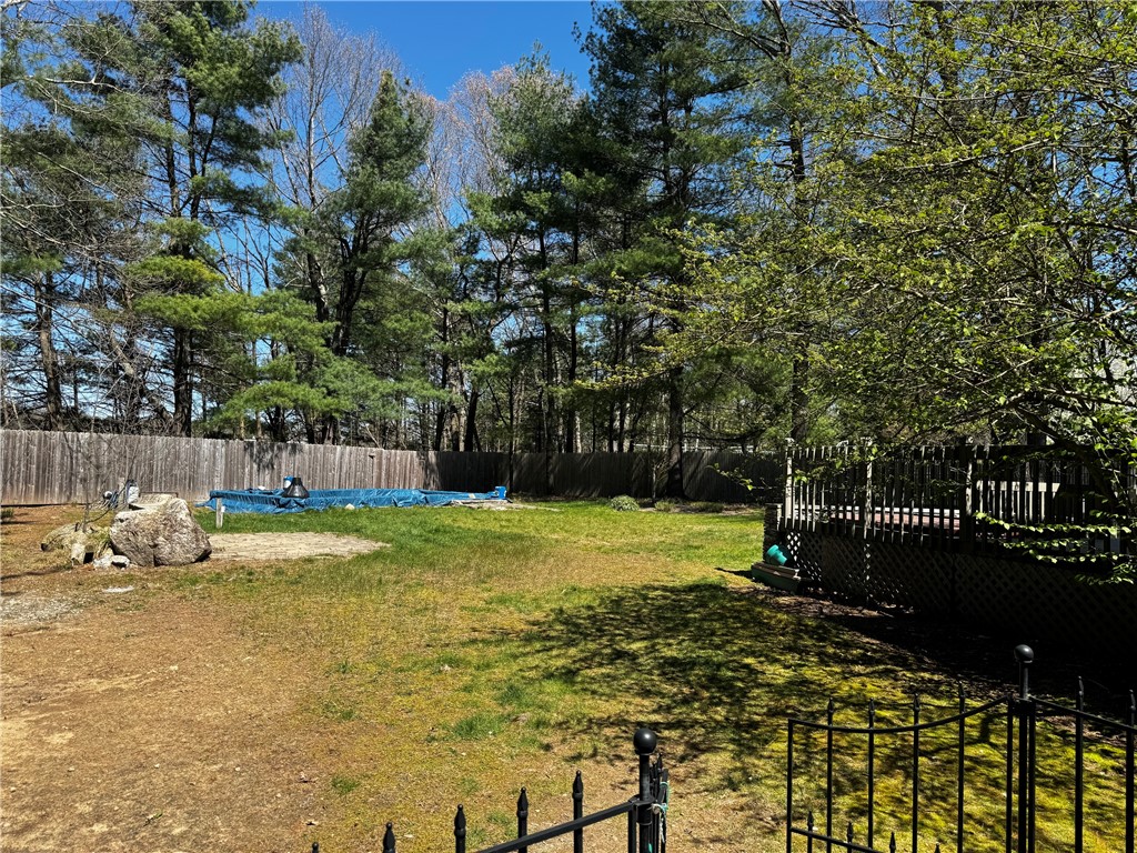 4 Wolfe Court Coventry, RI 02816 - Photo 3 of 41