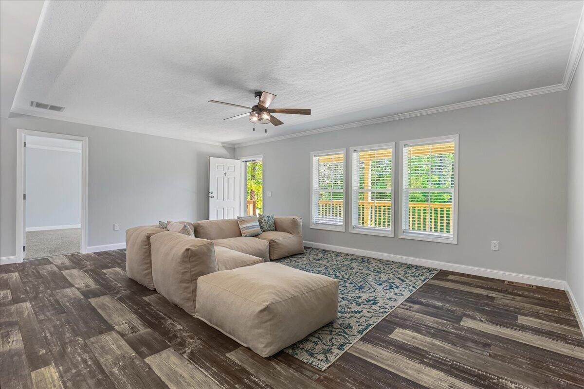 1629 Wasson Road Ten Mile, TN 37880 - Photo 11 of 27 a living room with furniture and windows