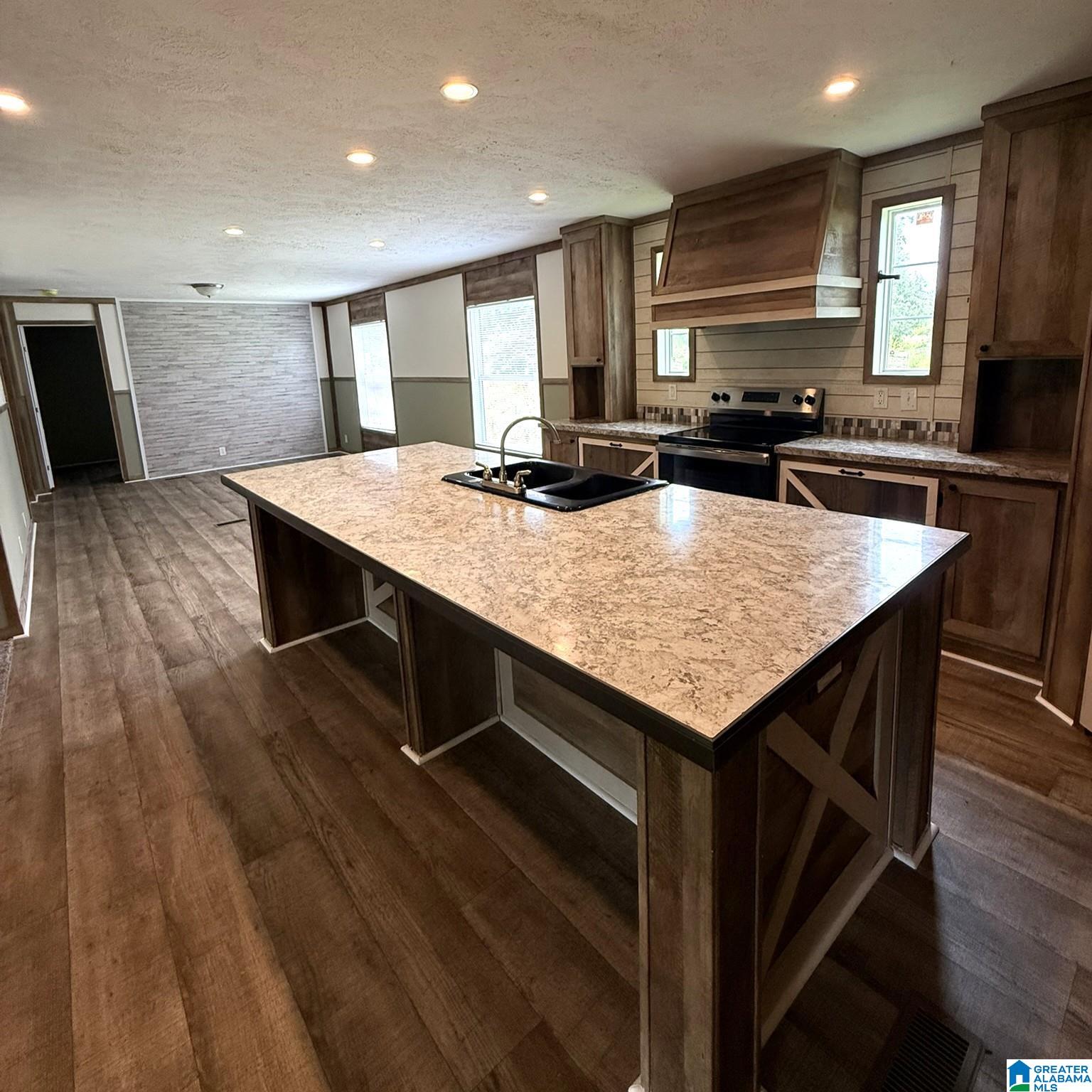 945 Church Road Fyffe, AL 35971 - Photo 3 of 16