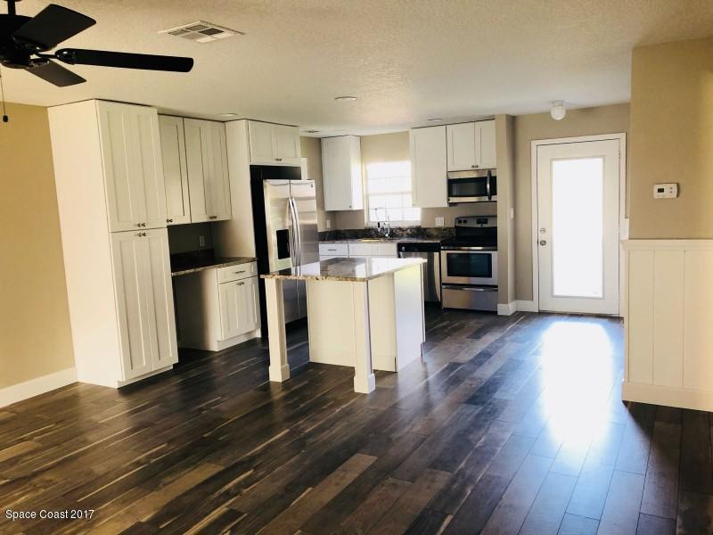 6000 Rena Avenue Cocoa, FL 32927 - Photo 6 of 19 06