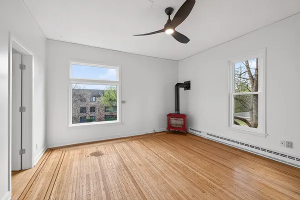 $2,000 | 2210 Colfax Avenue South, Minneapolis, MN 55405