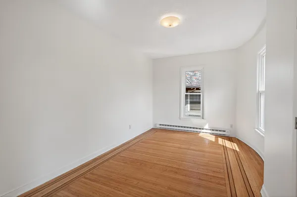 $2,000 | 2210 Colfax Avenue South, Minneapolis, MN 55405