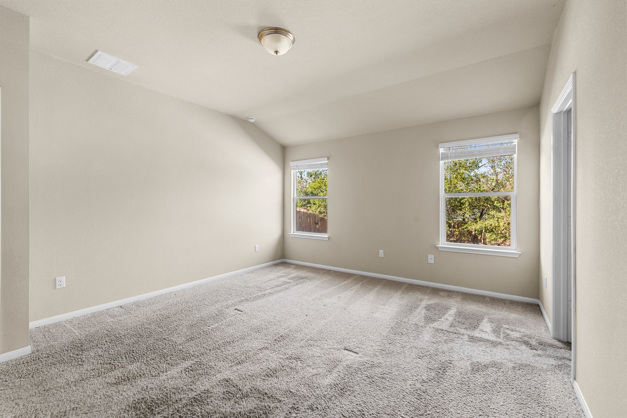 910 Comal Run Hutto, TX 78634 - Photo 13 of 25