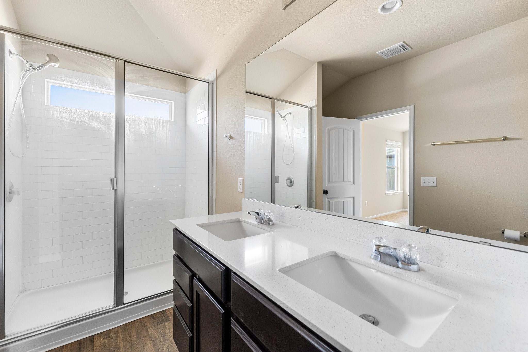 910 Comal Run Hutto, TX 78634 - Photo 15 of 25 Quartz countertops.