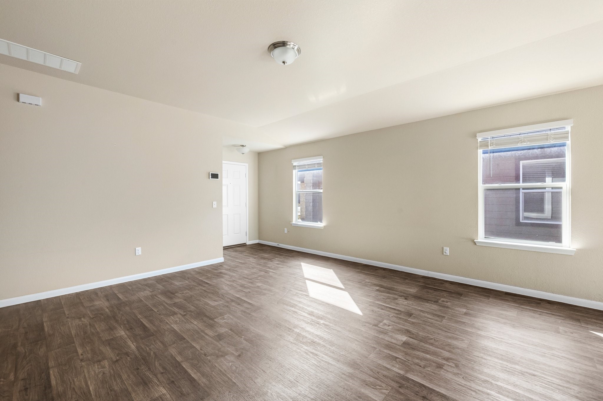 910 Comal Run Hutto, TX 78634 - Photo 8 of 25