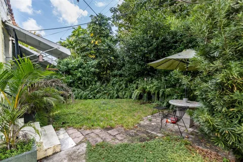 $950,000 | 222 Romano Avenue, Coral Gables, FL 33134