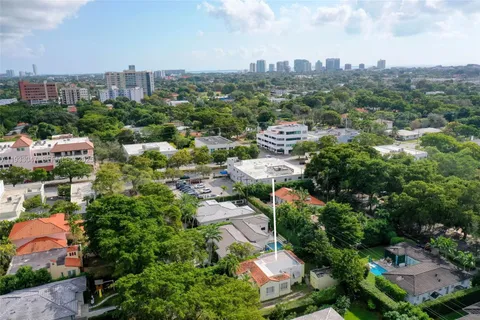 $950,000 | 222 Romano Avenue, Coral Gables, FL 33134